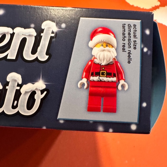 Lego City Advent Calendar 60235 - Picture 7 of 15